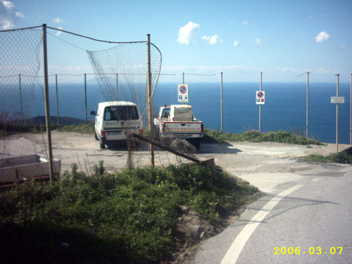 Isola del Giglio SENZA PAROLE: LE IMMAGINI DEL DEGRADO 2