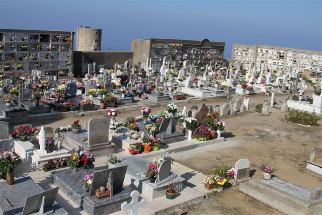 luci votive cimitero isola del giglio castello giglionews