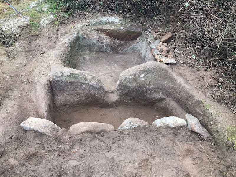 Zona Verdello, in epoca recente usato come abbeveratoio, anticamente probabile palmento di origine etrusca/romana (da verificare) isola del giglio giglionews