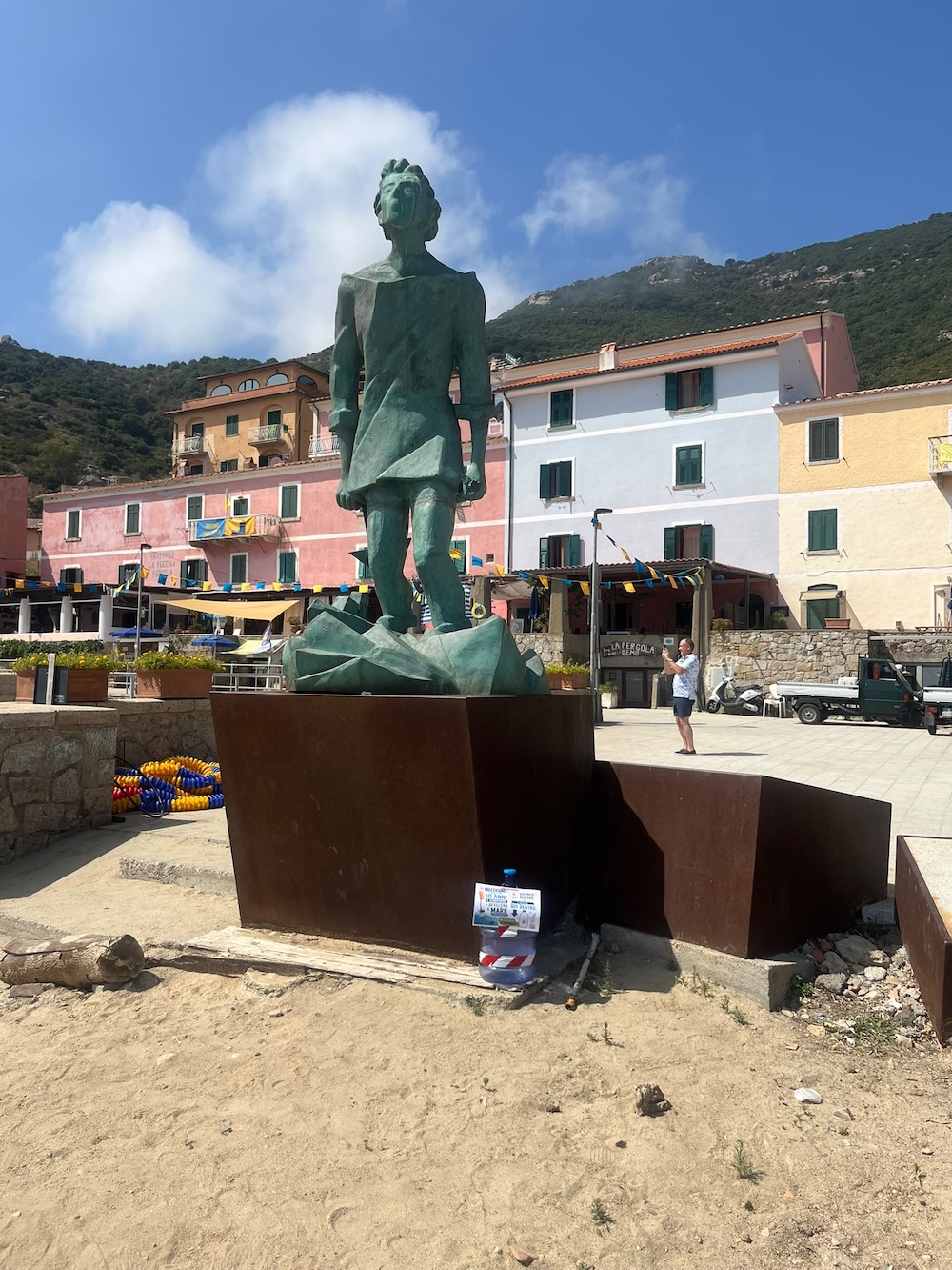 cartello_boccioni_per_mozziconi060826_6