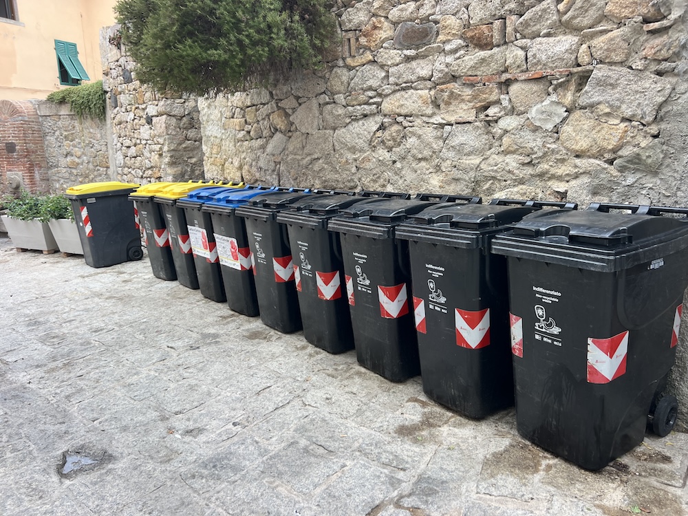 cassonetti isola del giglio giglionews