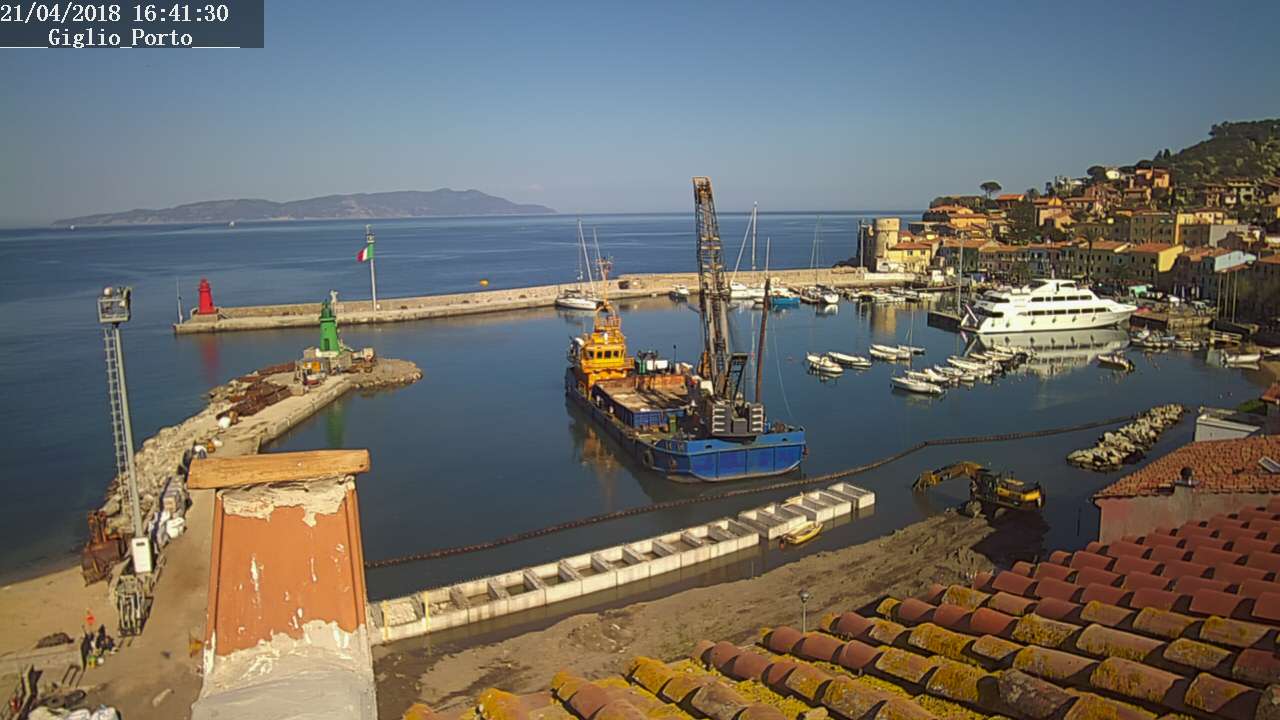 vietato lavori portuali cassoni molo verde isola del giglio giglionews