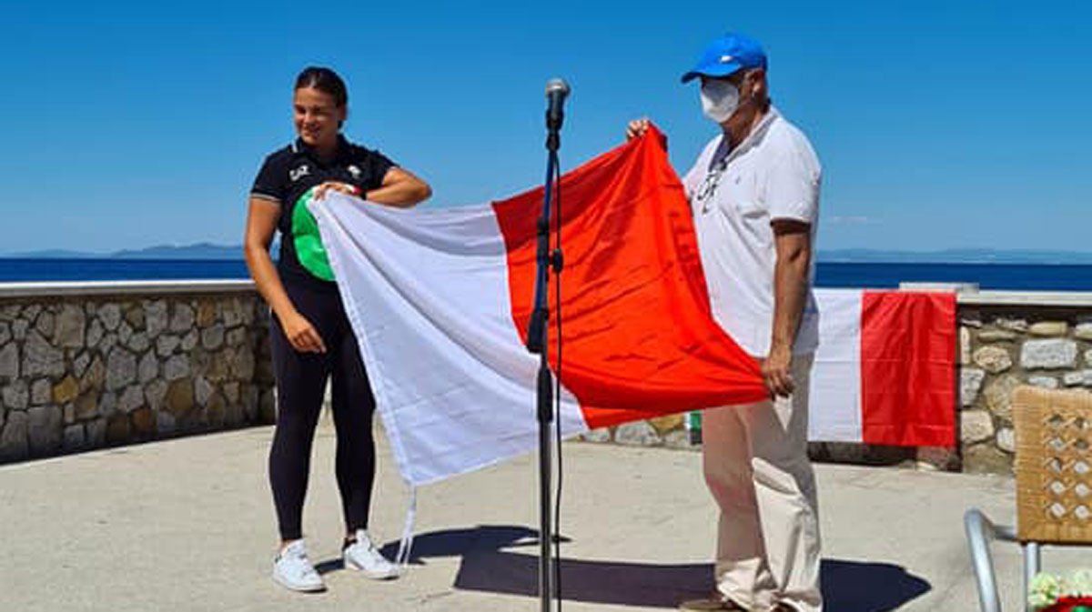 consegna bandiera greta sindaco comune isola del giglio giglionews