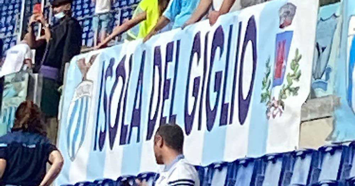 derby striscione isola del giglio giglionews