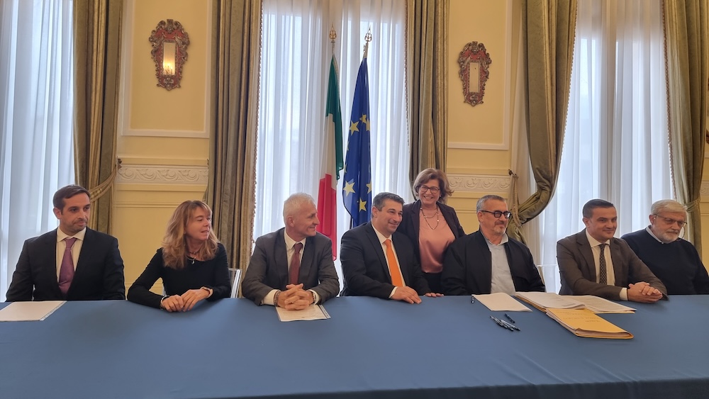 firma_vendita_casa_cantoniera071125