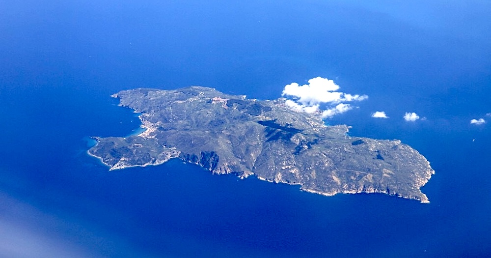 isola del giglio veduta aerea giglionews