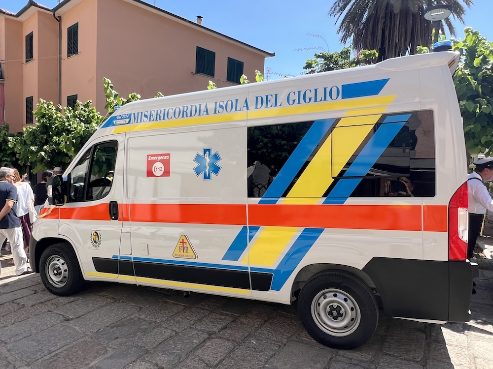 inaugurazione_ambulanza260526_1