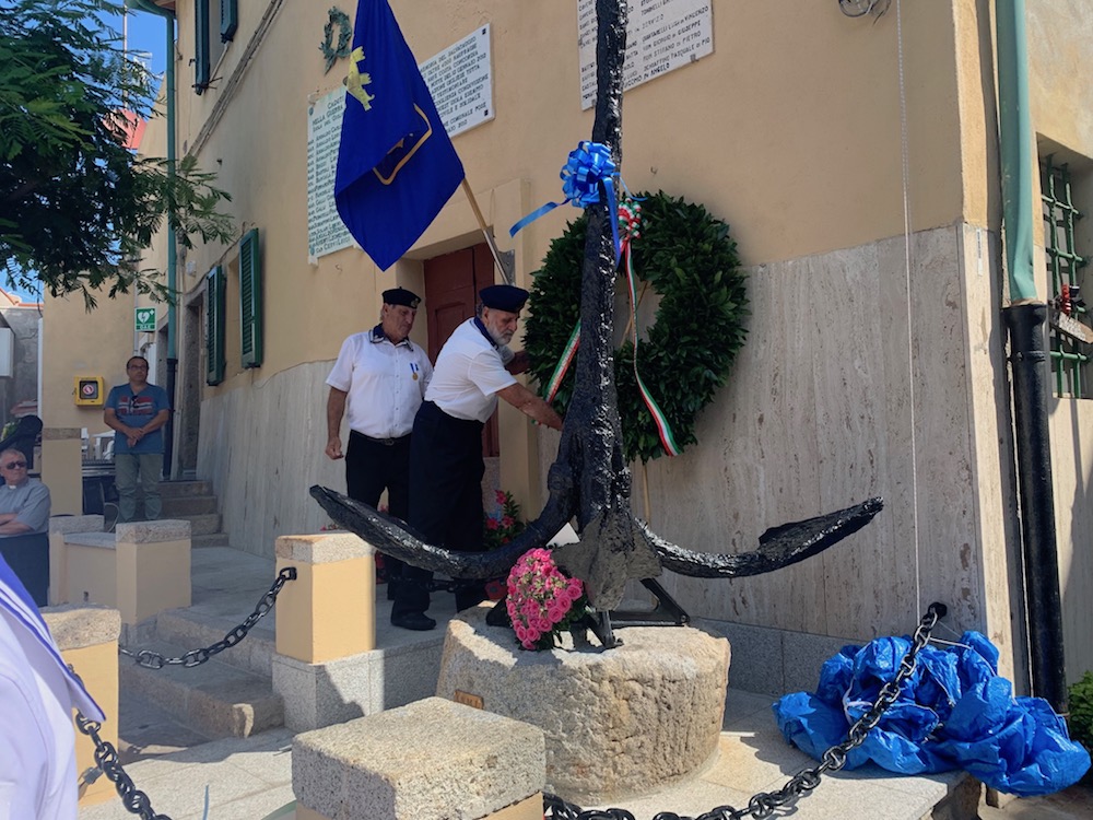 inaugurazione monumento marinaio isola del giglio giglionews