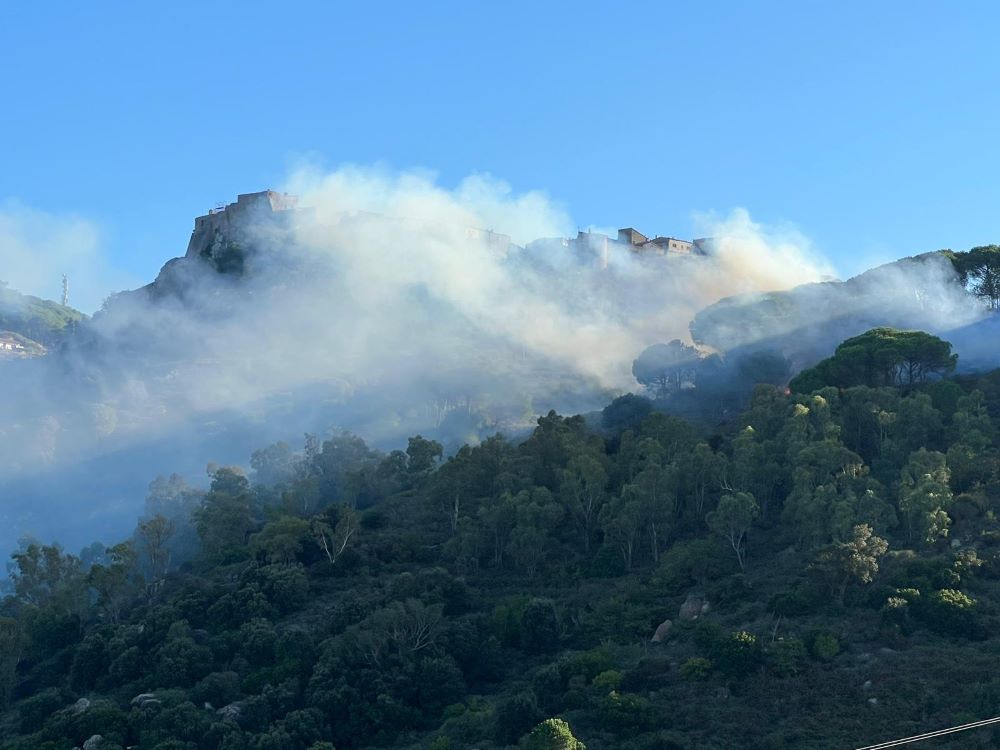 incendio_castello290923_4