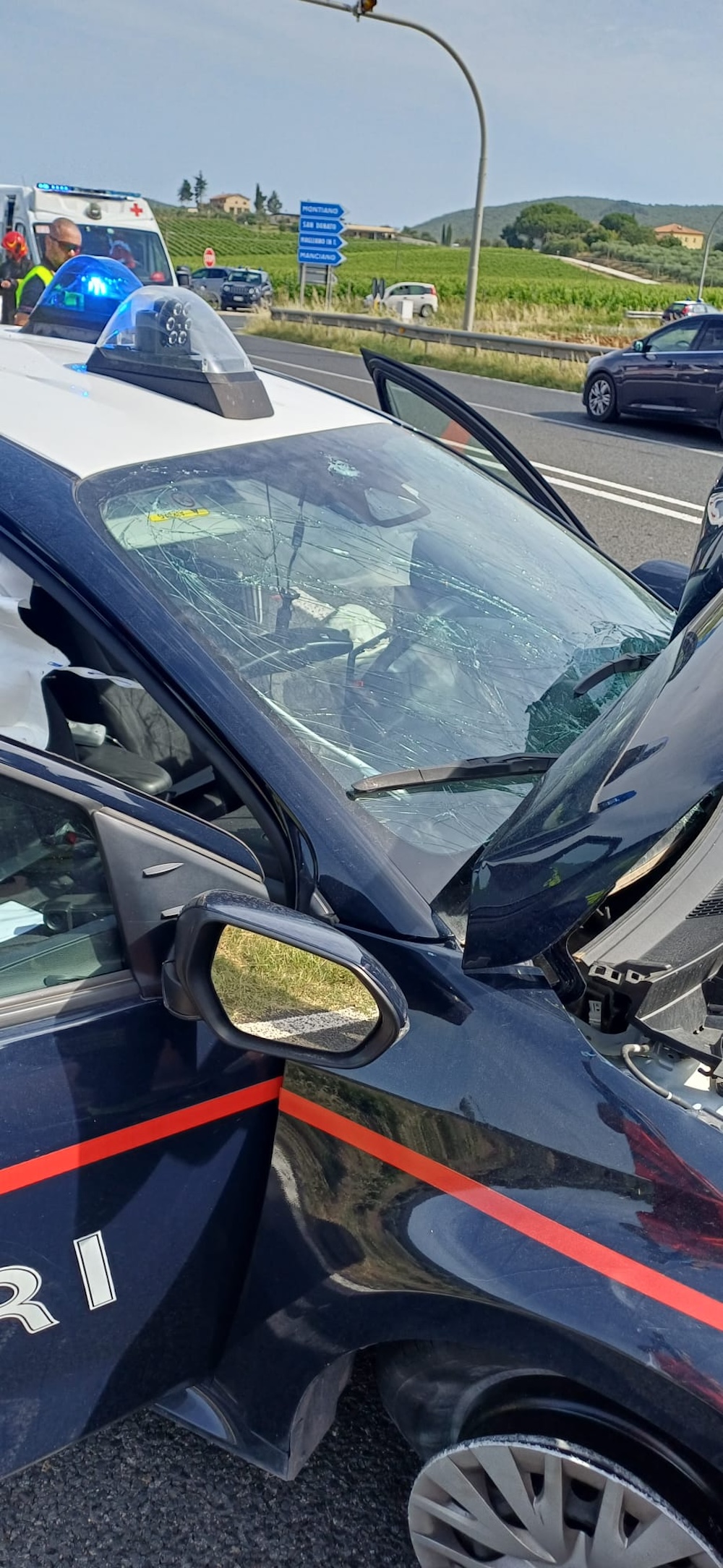 incidente_carabinieri110626_2
