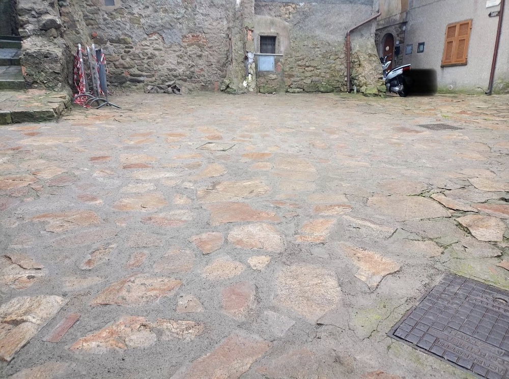 lavori_ass_il_castello080226_1