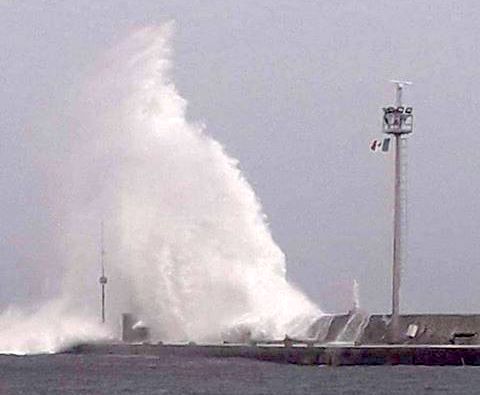 madonna mareggiata isola del giglio porto giglionews poesia