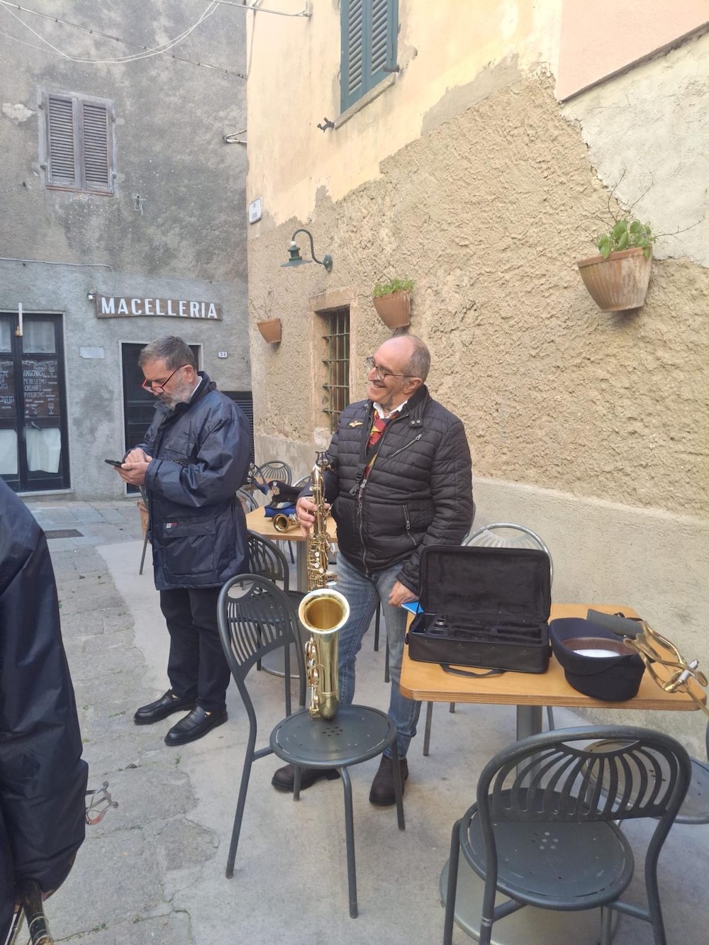 nuovi_elementi_banda050426_4