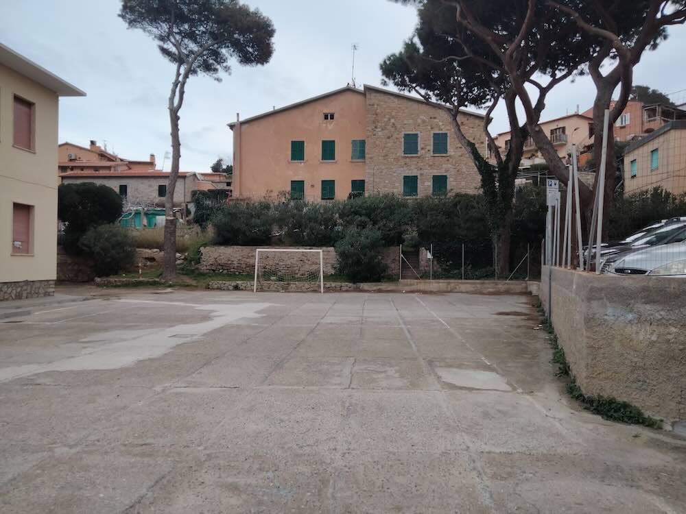 piazzale_scuola050224_prima