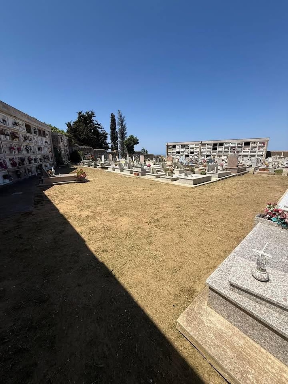 pulizia_cimitero_castello_270526_8