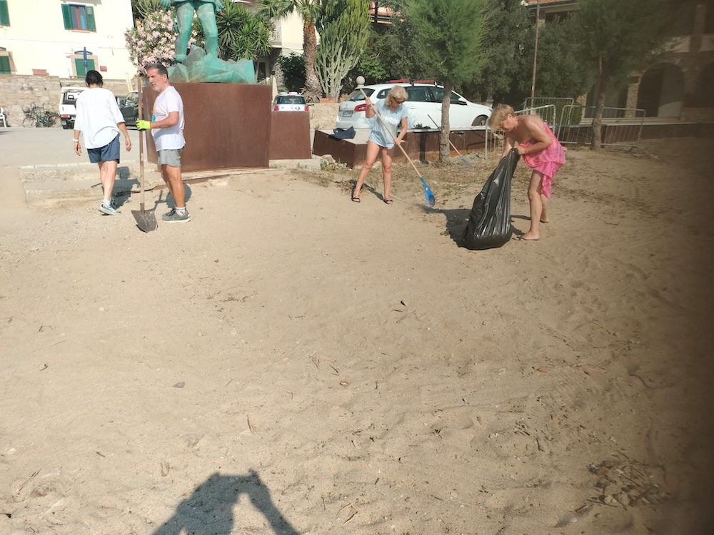 pulizia_spiaggetta270626_10