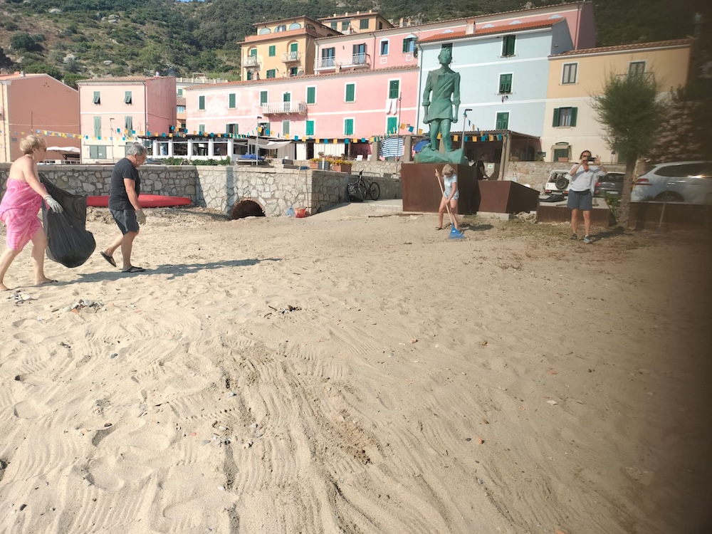 pulizia_spiaggetta270626_6
