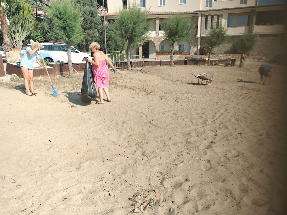 pulizia_spiaggetta270626_8