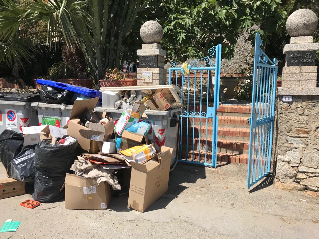 rifiuti casa maestra isola del giglio giglionews