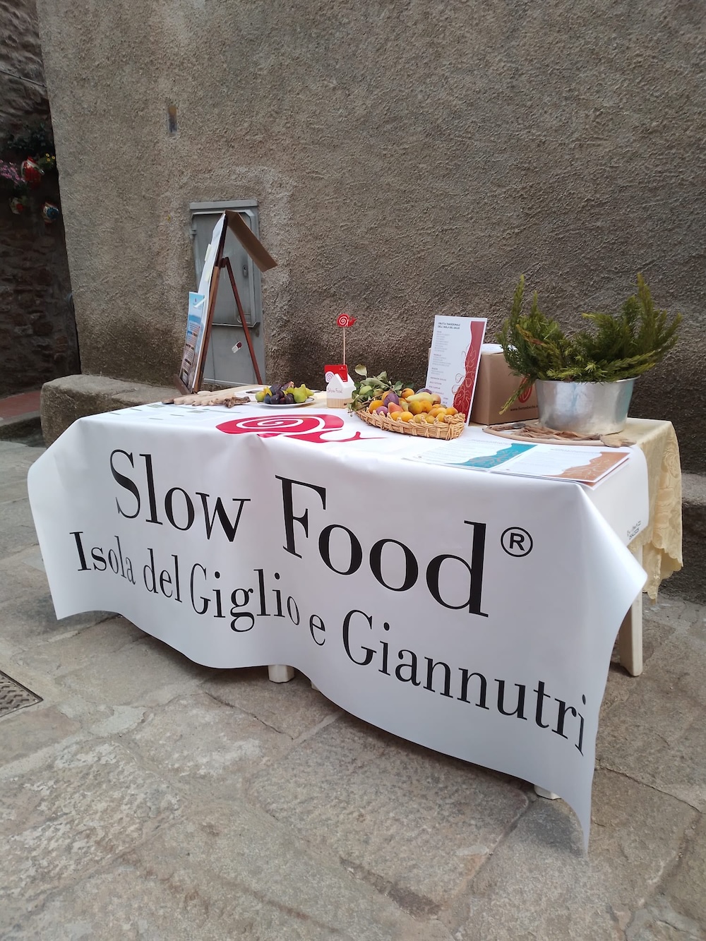 slow_food_castello040826_1