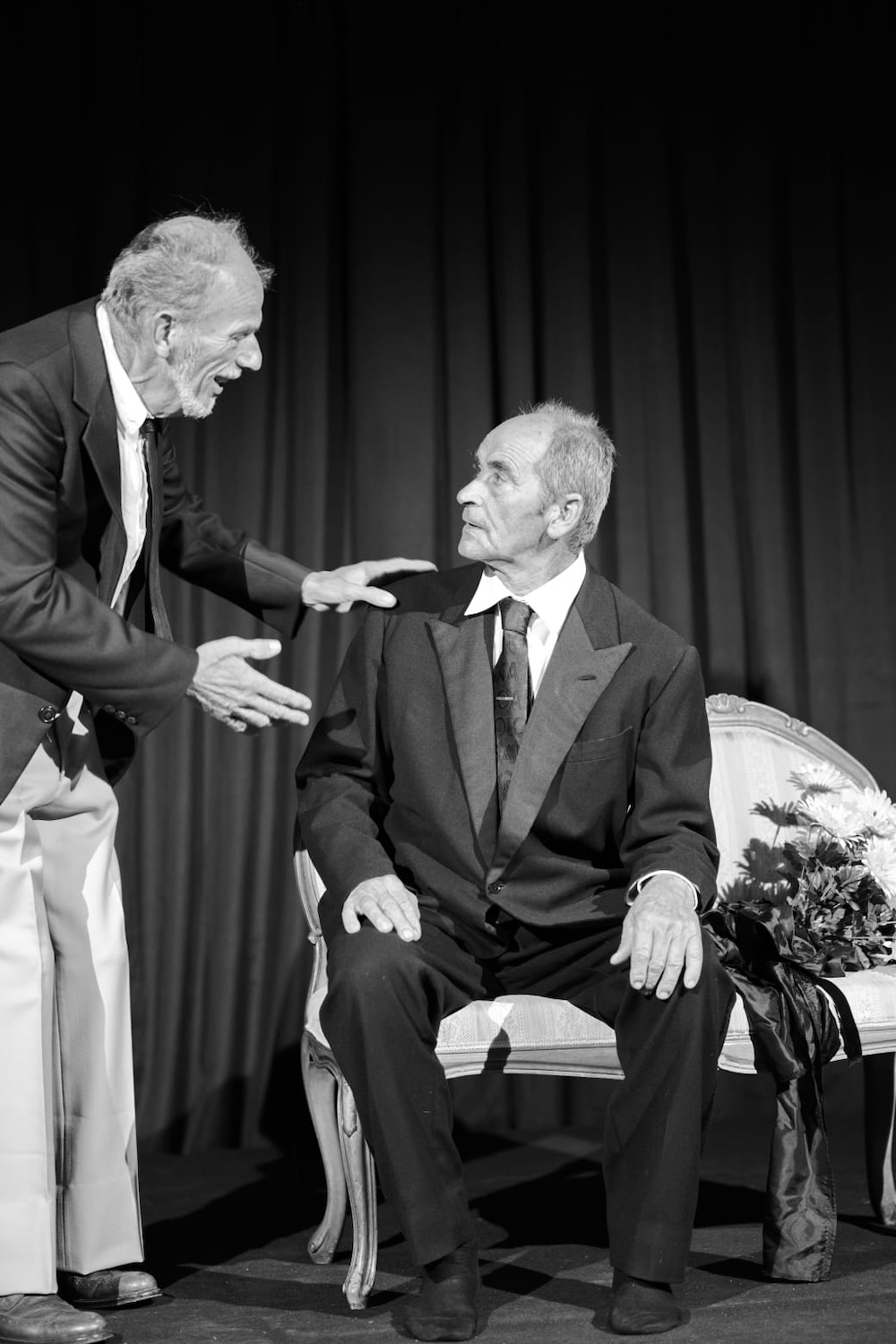 teatro_funerale080825_4